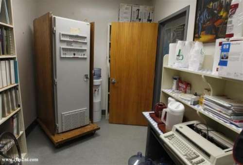 محل تولد اینترنت